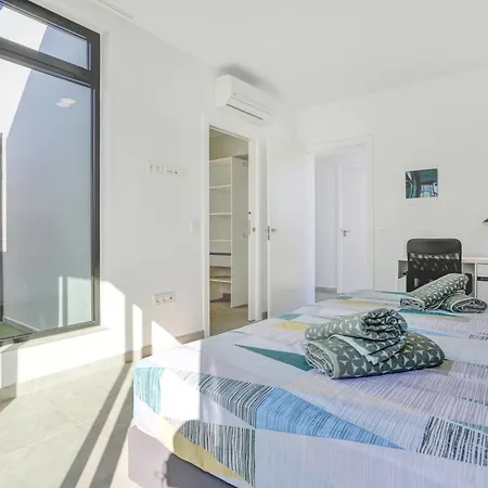 Βίλα Mariposas 4 *